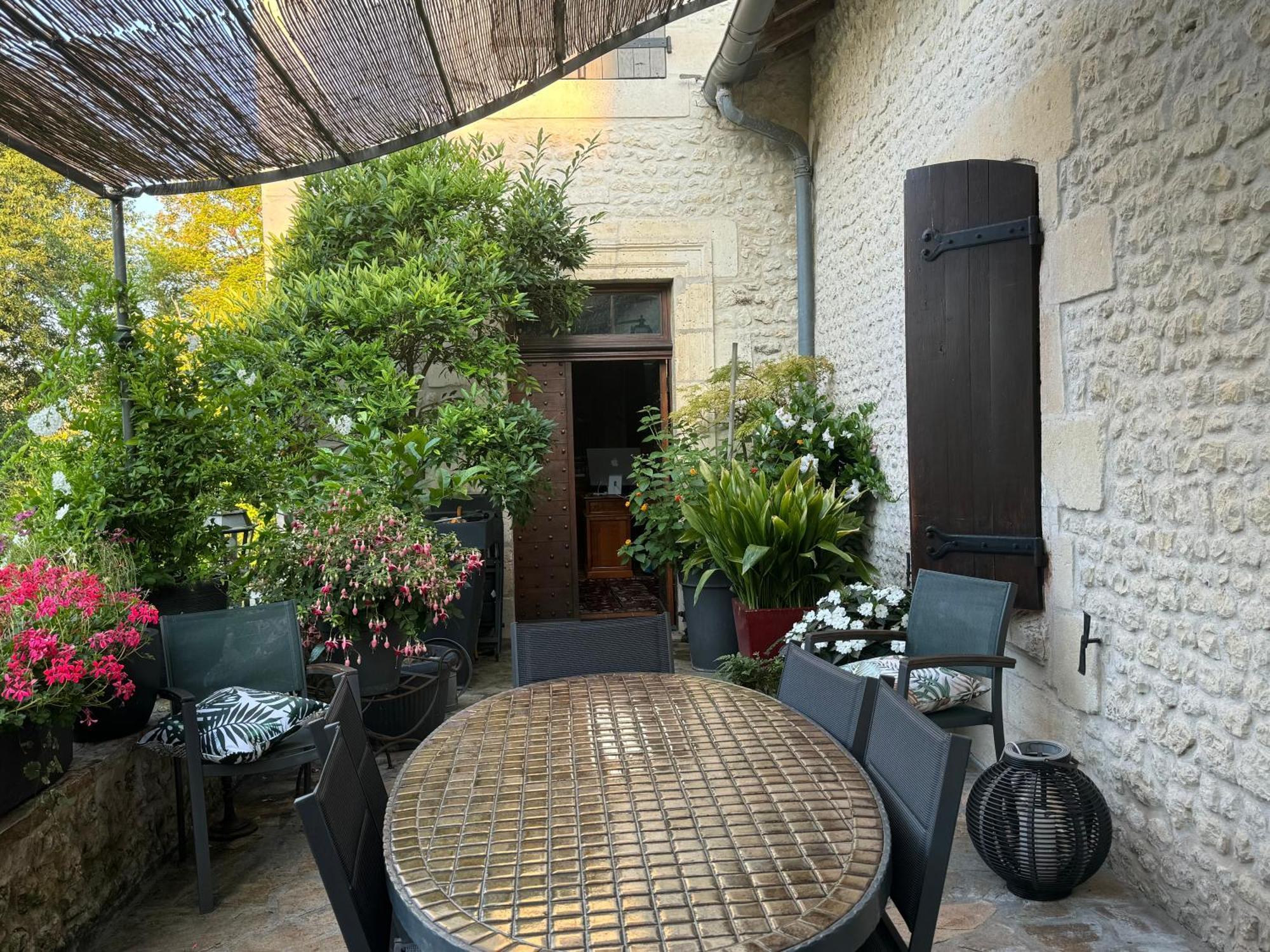 มูแล็ง รูโอด์ Hotel Montboyer ภายนอก รูปภาพ