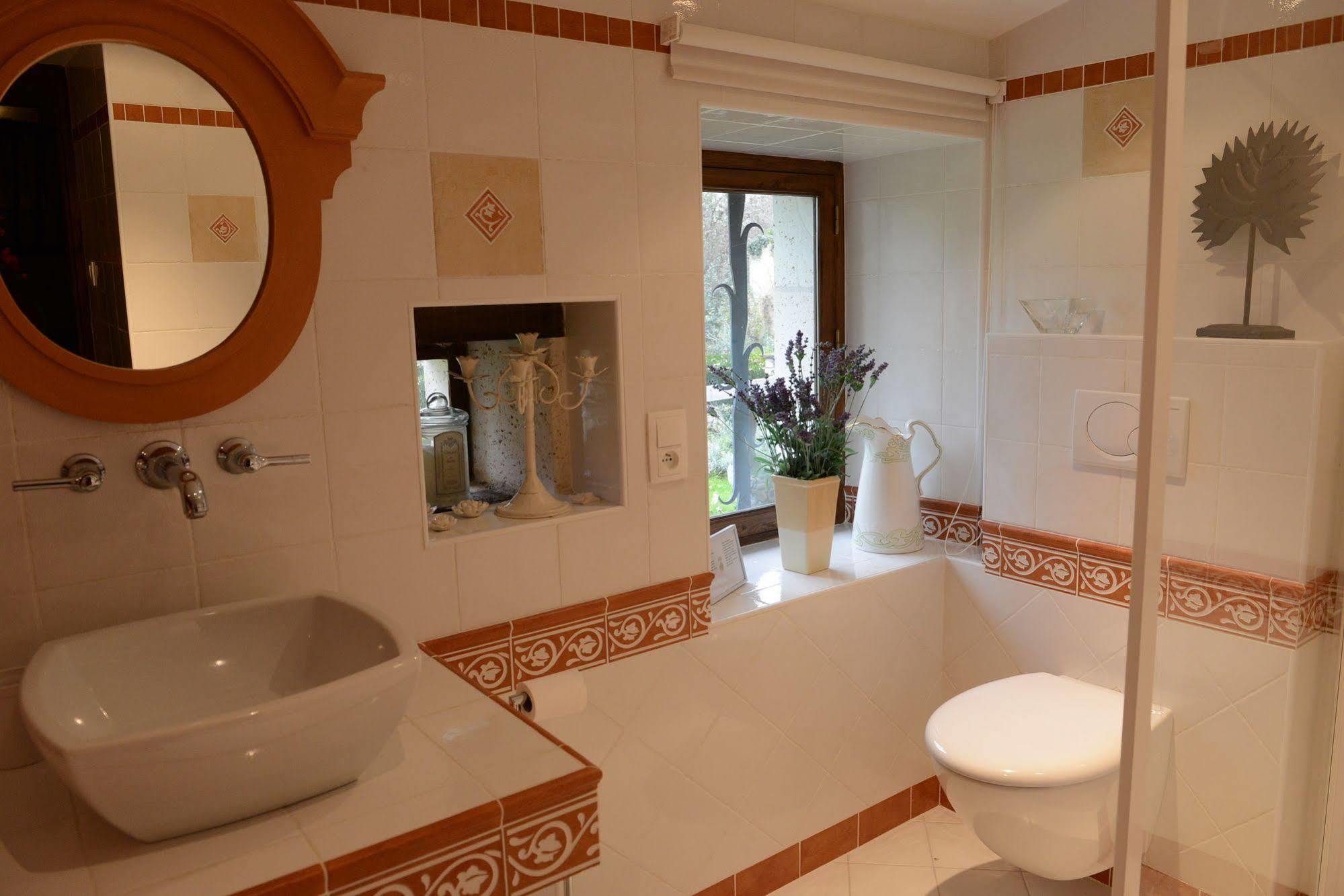 มูแล็ง รูโอด์ Hotel Montboyer ภายนอก รูปภาพ