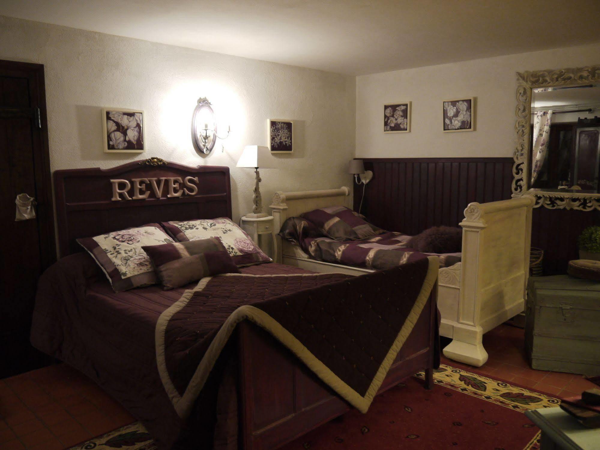 มูแล็ง รูโอด์ Hotel Montboyer ภายนอก รูปภาพ